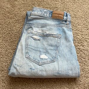 American Eagle High Waisted Mom Jean
